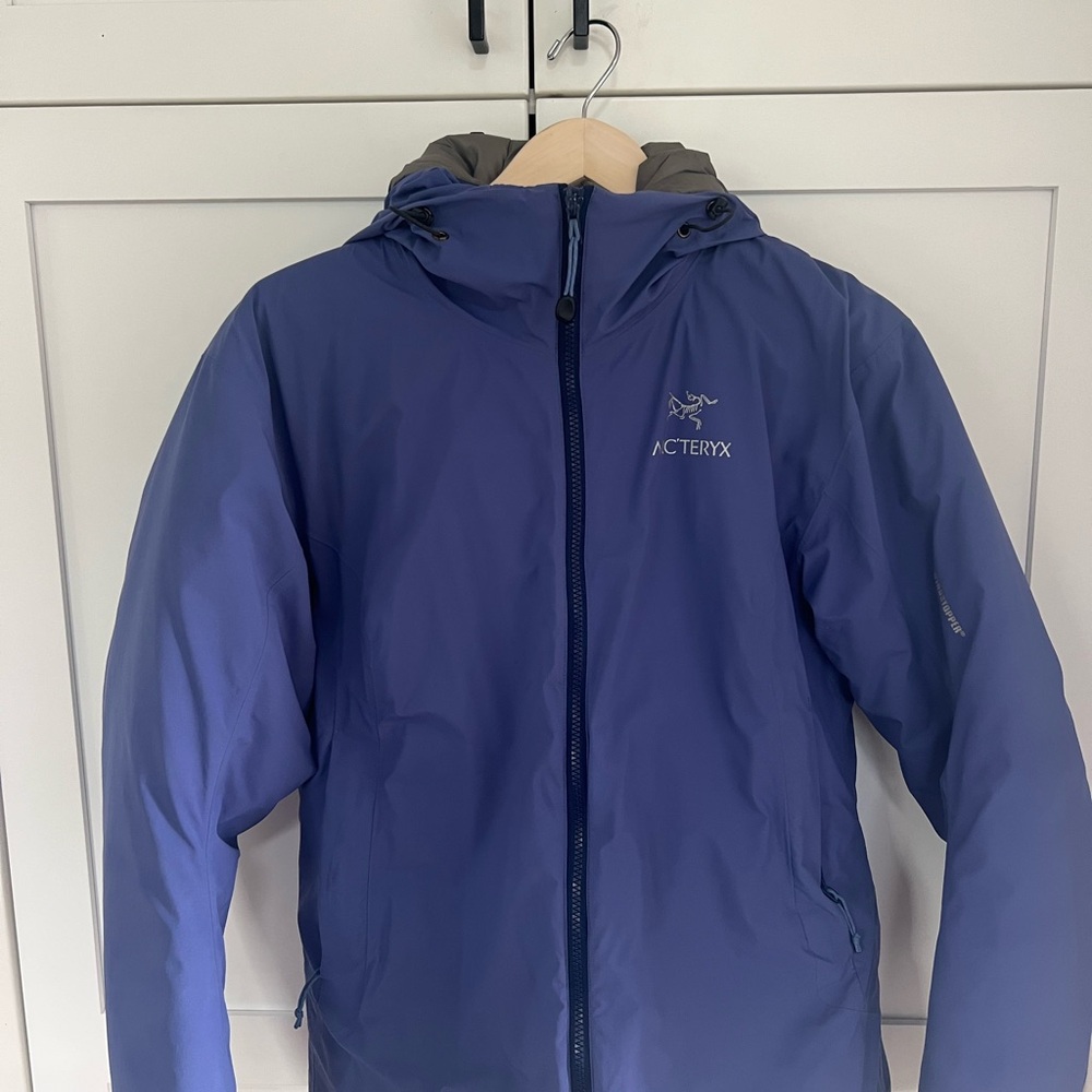Arc'teryx Women's insulated Ski ⛷️ snowboard 🏂 Jacket like new in EUC
